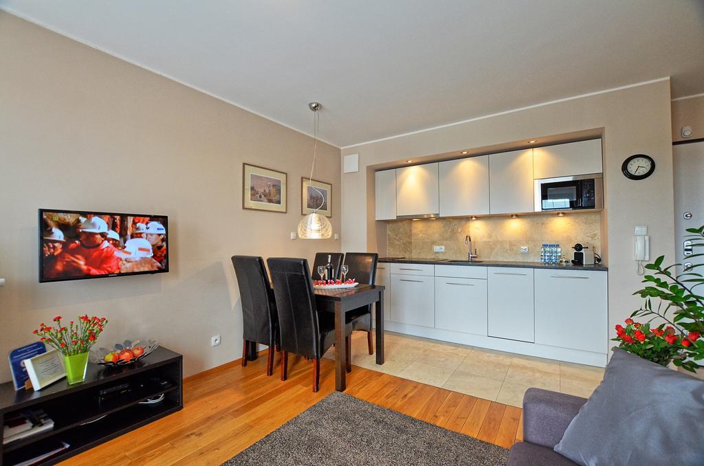 Tartaczna Deluxe Apartments Гданск Екстериор снимка