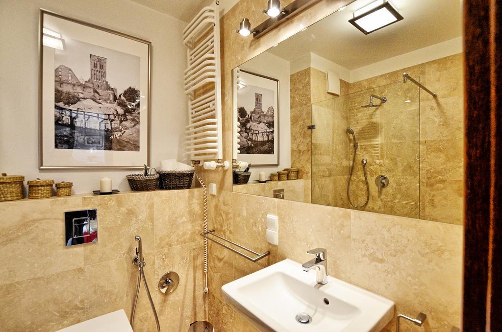 Tartaczna Deluxe Apartments Гданск Екстериор снимка
